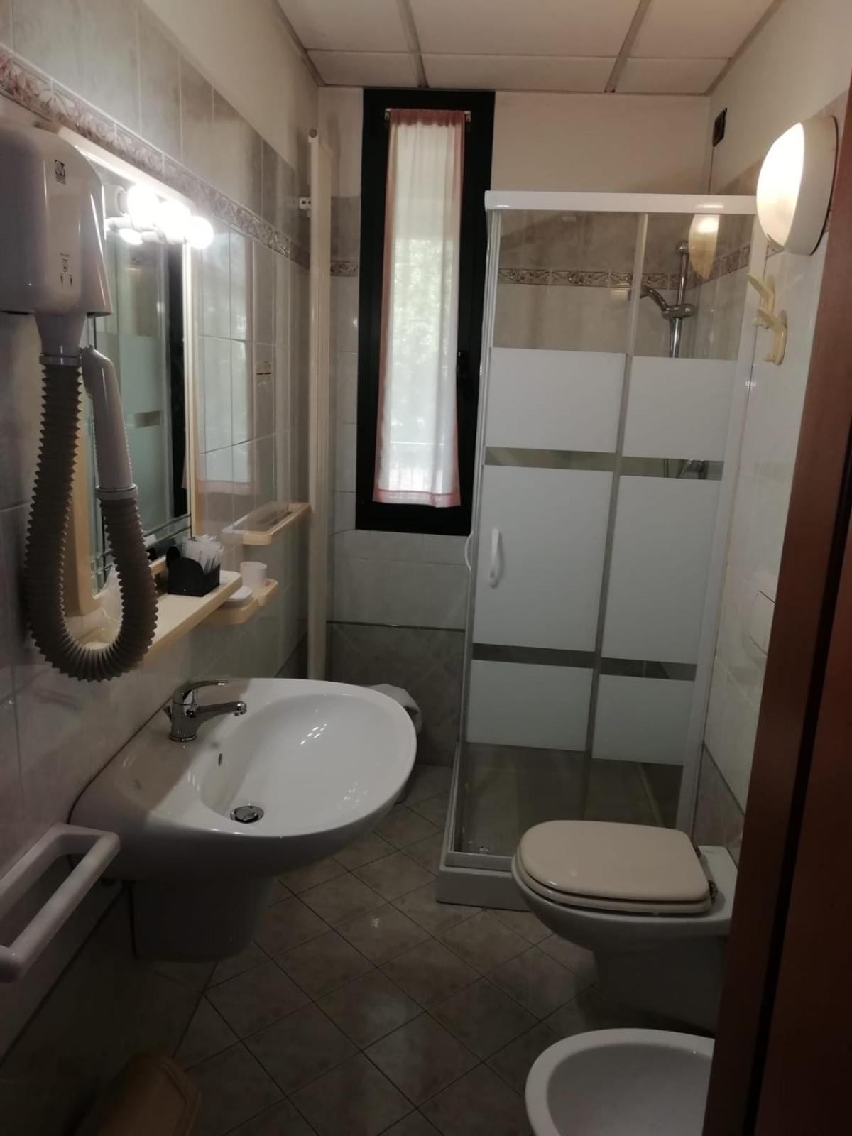 Hotel Gran Delta Di Alba-Invest Srl Rosolina Bagian luar foto