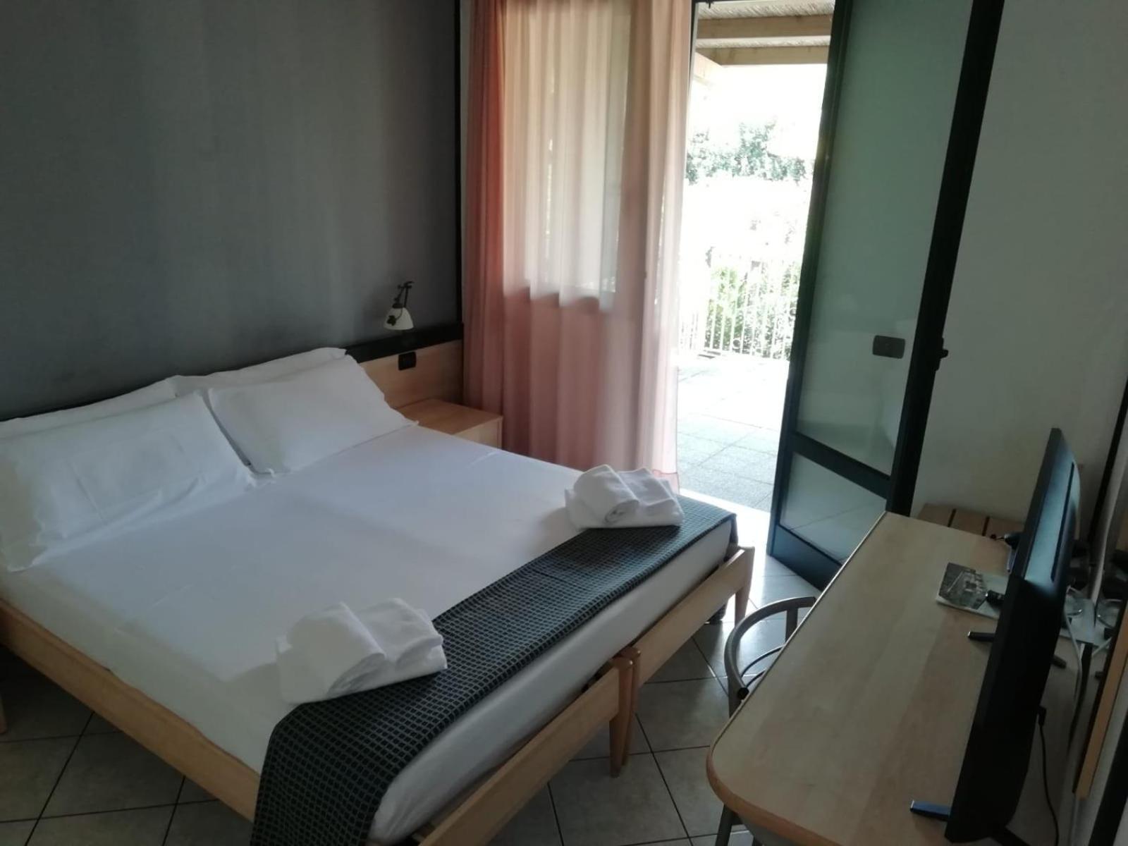 Hotel Gran Delta Di Alba-Invest Srl Rosolina Bagian luar foto